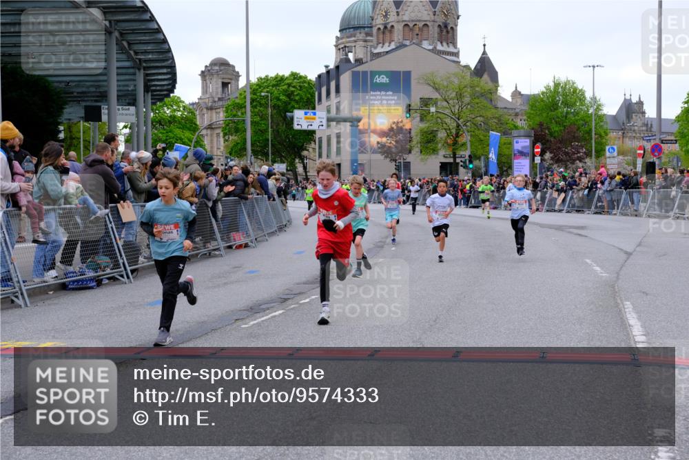 25.04.2026 - Das Zehntel Tim E. http://msf.ph/oto/9574333 25.04.2026 10:50:12 Ziel 5036, 5391, 5482, 6000, 6059, 6066, 6119, 6141, 6410, 6510, 6525, 6533, 6555, 7393, 7501, 7582, 7704, 7951 meine-sportfotos.de