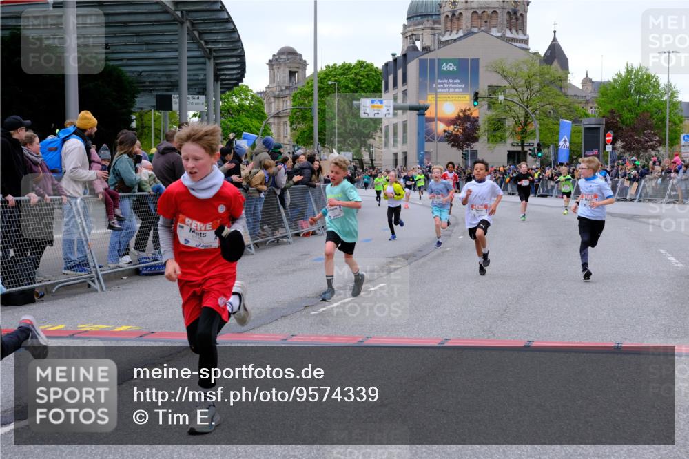 25.04.2026 - Das Zehntel Tim E. http://msf.ph/oto/9574339 25.04.2026 10:50:13 Ziel 5036, 5391, 5482, 6000, 6059, 6066, 6119, 6141, 6410, 6510, 6525, 6533, 6555, 7331, 7393, 7501, 7582, 7704 meine-sportfotos.de