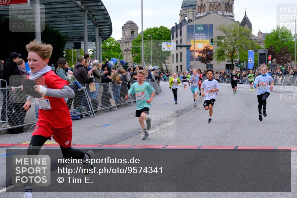 25.04.2026 - Das Zehntel Tim E. http://msf.ph/oto/9574341 25.04.2026 10:50:13 Ziel 5036, 5391, 5482, 6000, 6059, 6066, 6119, 6141, 6410, 6510, 6525, 6533, 6555, 7331, 7393, 7501, 7582, 7704 meine-sportfotos.de