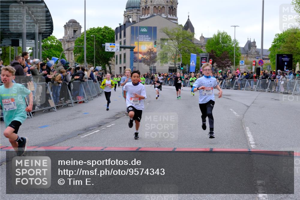 25.04.2026 - Das Zehntel Tim E. http://msf.ph/oto/9574343 25.04.2026 10:50:14 Ziel 5036, 5391, 5482, 6000, 6059, 6066, 6119, 6141, 6410, 6510, 6525, 6533, 6555, 7331, 7393, 7501, 7582, 7704 meine-sportfotos.de