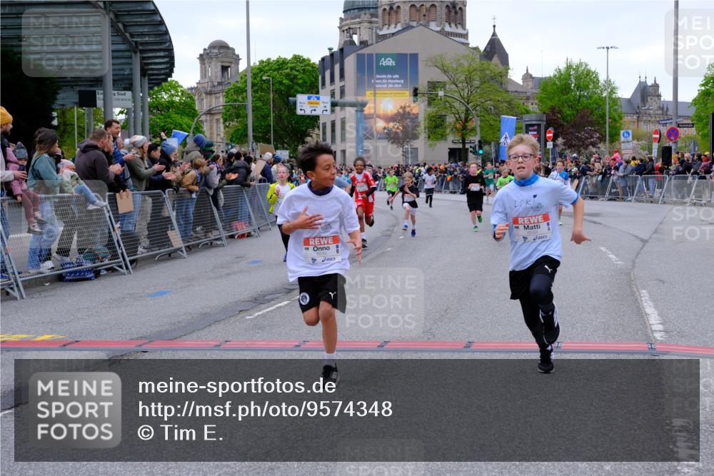 25.04.2026 - Das Zehntel Tim E. http://msf.ph/oto/9574348 25.04.2026 10:50:14 Ziel 5036, 5391, 5482, 6000, 6059, 6066, 6119, 6141, 6410, 6510, 6525, 6533, 6555, 7331, 7393, 7501, 7582, 7704 meine-sportfotos.de