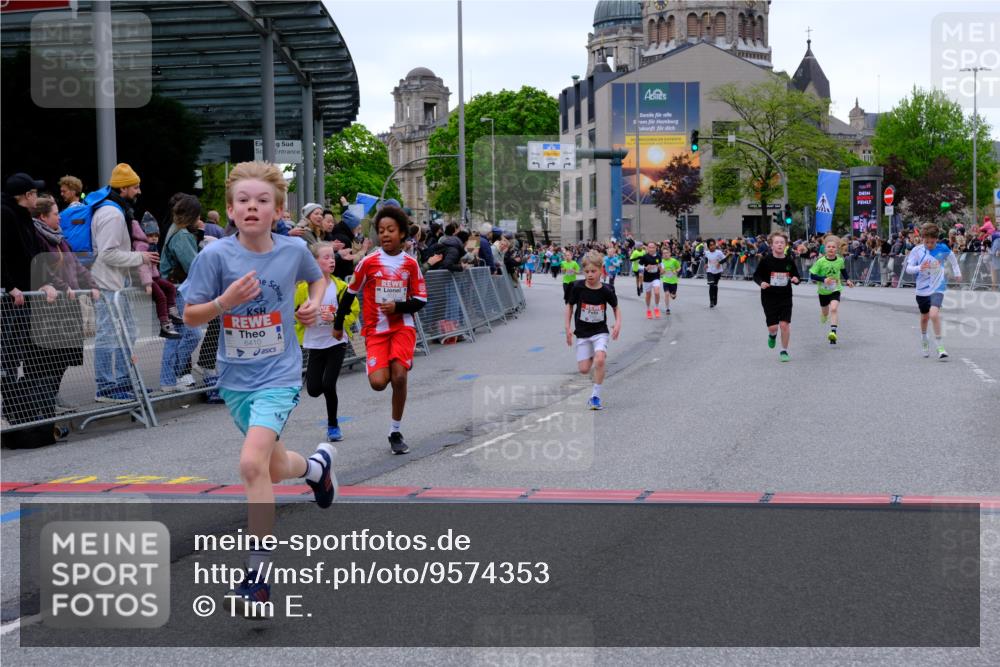 25.04.2026 - Das Zehntel Tim E. http://msf.ph/oto/9574353 25.04.2026 10:50:16 Ziel 5036, 5287, 5298, 5391, 5482, 6000, 6119, 6141, 6410, 6510, 6525, 6533, 6555, 6733, 7331, 7501, 7704 meine-sportfotos.de