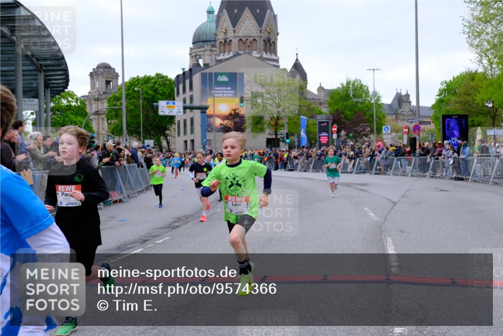 25.04.2026 - Das Zehntel Tim E. http://msf.ph/oto/9574366 25.04.2026 10:50:19 Ziel 5036, 5110, 5287, 5298, 5482, 5736, 6000, 6410, 6510, 6525, 6533, 6555, 6717, 6733, 7331, 7704, 7928 meine-sportfotos.de
