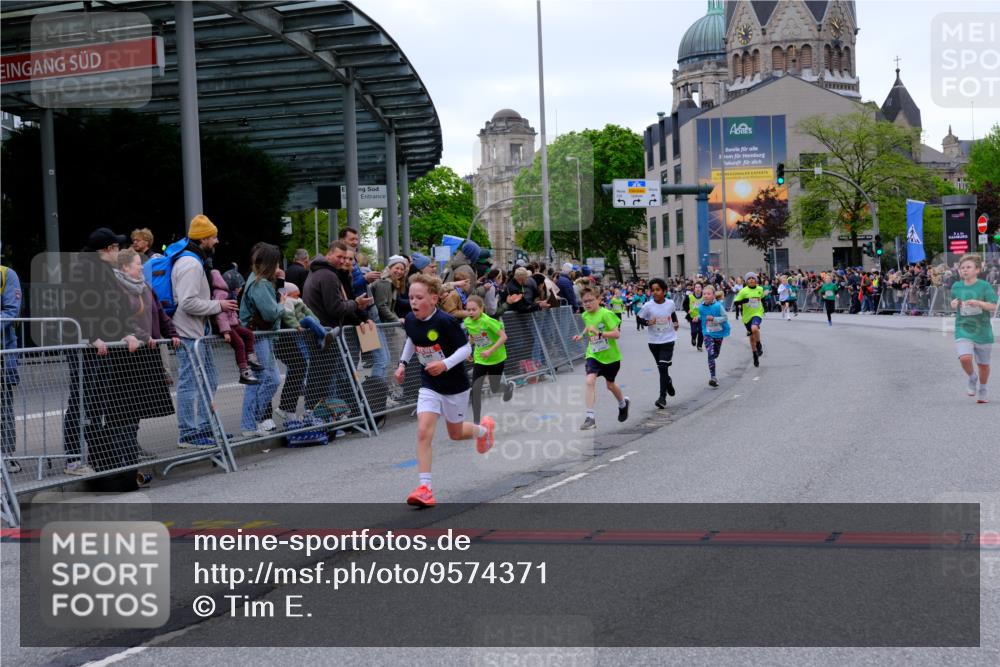 25.04.2026 - Das Zehntel Tim E. http://msf.ph/oto/9574371 25.04.2026 10:50:20 Ziel 5036, 5110, 5287, 5298, 5482, 5736, 6410, 6510, 6525, 6533, 6555, 6717, 6733, 7331, 7704, 7928 meine-sportfotos.de