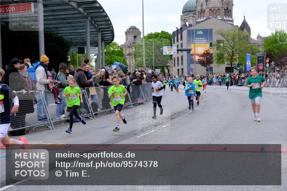 25.04.2026 - Das Zehntel Tim E. http://msf.ph/oto/9574378 25.04.2026 10:50:21 Ziel 5036, 5110, 5287, 5298, 5482, 5736, 6099, 6410, 6525, 6555, 6717, 6733, 7331, 7704, 7928 meine-sportfotos.de