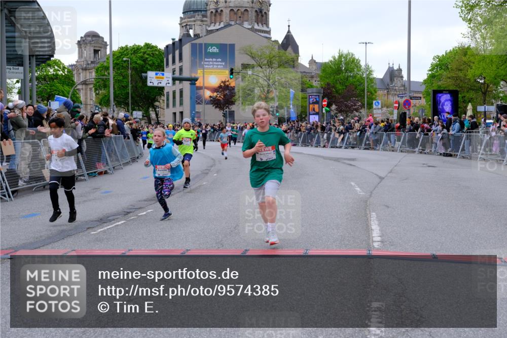 25.04.2026 - Das Zehntel Tim E. http://msf.ph/oto/9574385 25.04.2026 10:50:23 Ziel 5110, 5287, 5298, 5482, 5736, 5869, 5885, 6099, 6496, 6555, 6717, 6733, 6919, 7331, 7546, 7704, 7928 meine-sportfotos.de