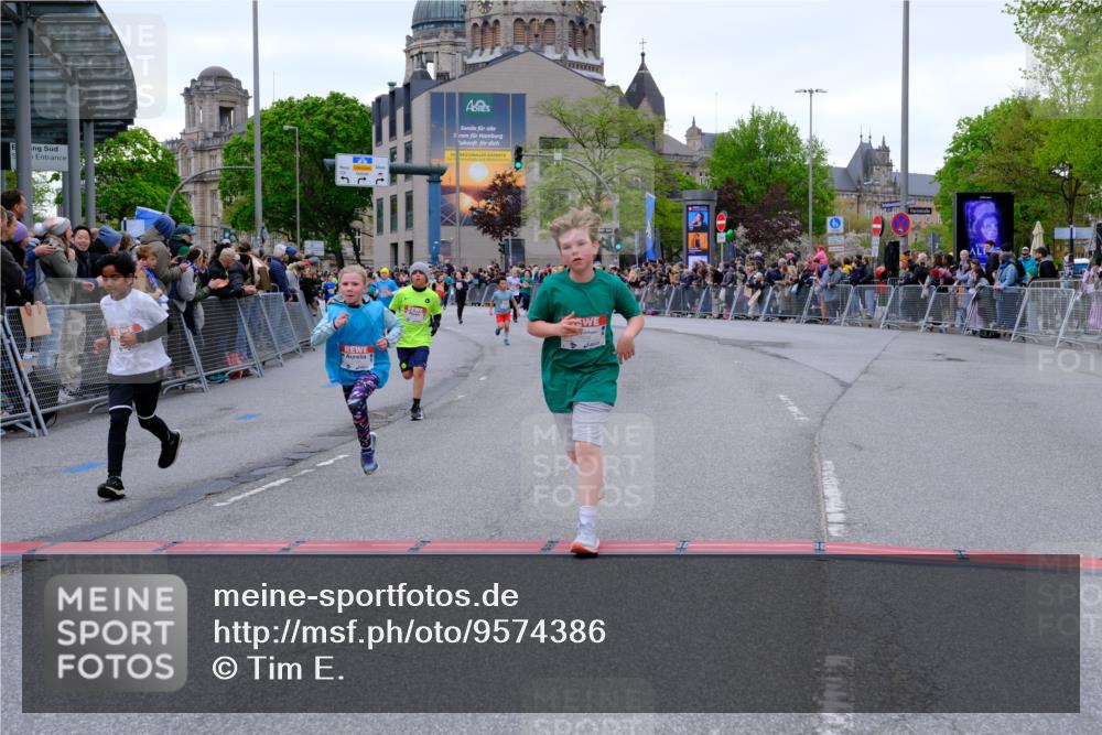 25.04.2026 - Das Zehntel Tim E. http://msf.ph/oto/9574386 25.04.2026 10:50:23 Ziel 5110, 5287, 5298, 5482, 5736, 5869, 5885, 6099, 6496, 6555, 6717, 6733, 6919, 7331, 7546, 7704, 7928 meine-sportfotos.de