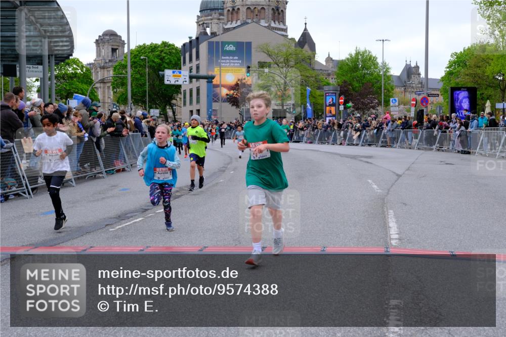 25.04.2026 - Das Zehntel Tim E. http://msf.ph/oto/9574388 25.04.2026 10:50:23 Ziel 5110, 5287, 5298, 5482, 5736, 5869, 5885, 6099, 6496, 6555, 6717, 6733, 6919, 7331, 7546, 7704, 7928 meine-sportfotos.de