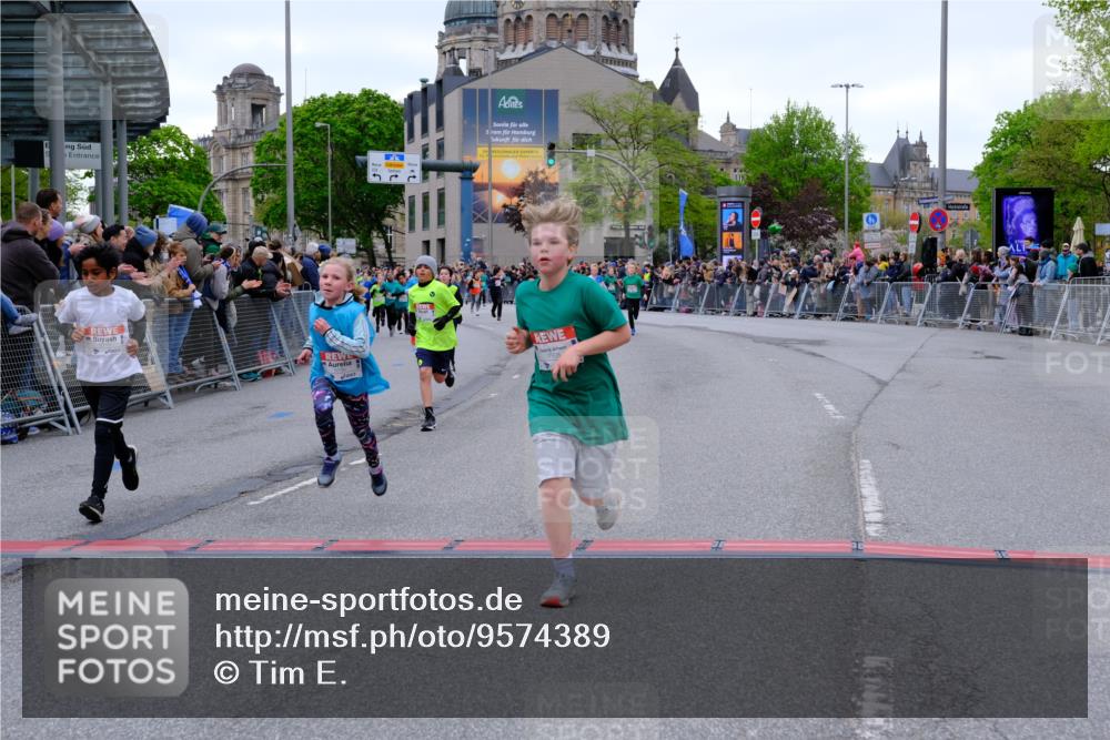 25.04.2026 - Das Zehntel Tim E. http://msf.ph/oto/9574389 25.04.2026 10:50:23 Ziel 5110, 5287, 5298, 5482, 5736, 5869, 5885, 6099, 6496, 6555, 6717, 6733, 6919, 7331, 7546, 7704, 7928 meine-sportfotos.de