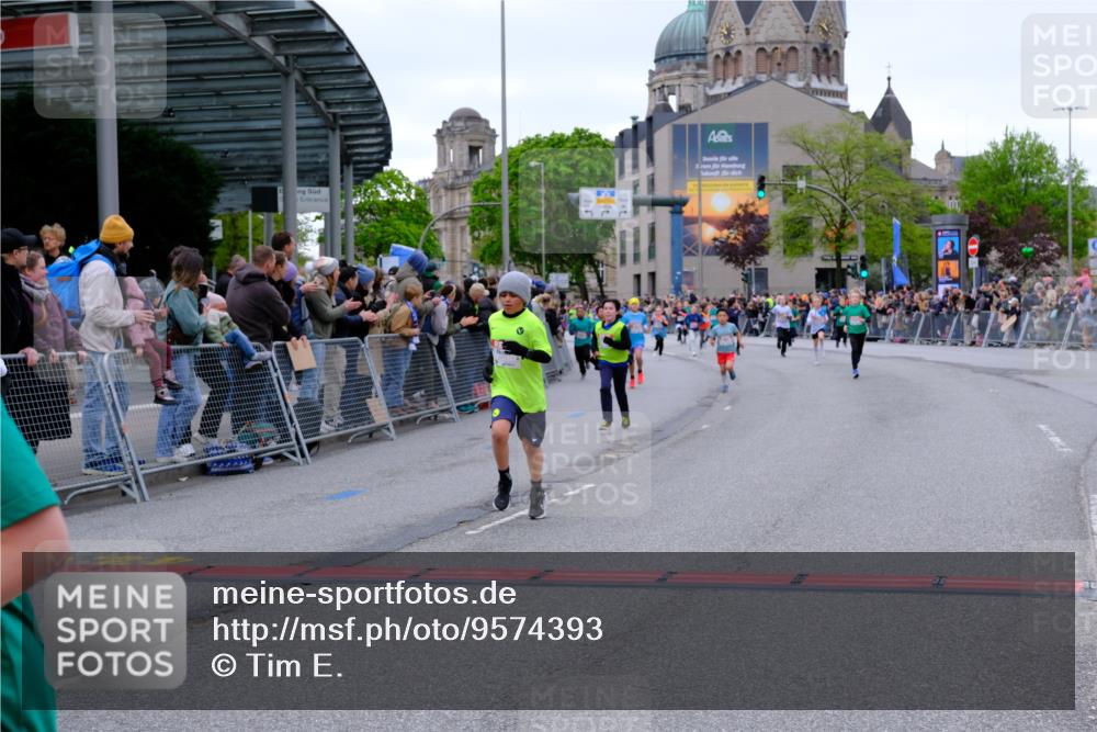 25.04.2026 - Das Zehntel Tim E. http://msf.ph/oto/9574393 25.04.2026 10:50:24 Ziel 5110, 5287, 5298, 5482, 5736, 5811, 5869, 5885, 6099, 6496, 6717, 6733, 6919, 7331, 7546, 7704, 7725, 7928 meine-sportfotos.de
