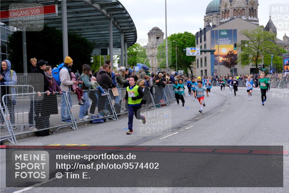 25.04.2026 - Das Zehntel Tim E. http://msf.ph/oto/9574402 25.04.2026 10:50:26 Ziel 5110, 5287, 5298, 5422, 5457, 5458, 5736, 5743, 5811, 5869, 5885, 6099, 6496, 6717, 6733, 6919, 7104, 7198, 7199, 7201, 7546, 7725, 7928 meine-sportfotos.de
