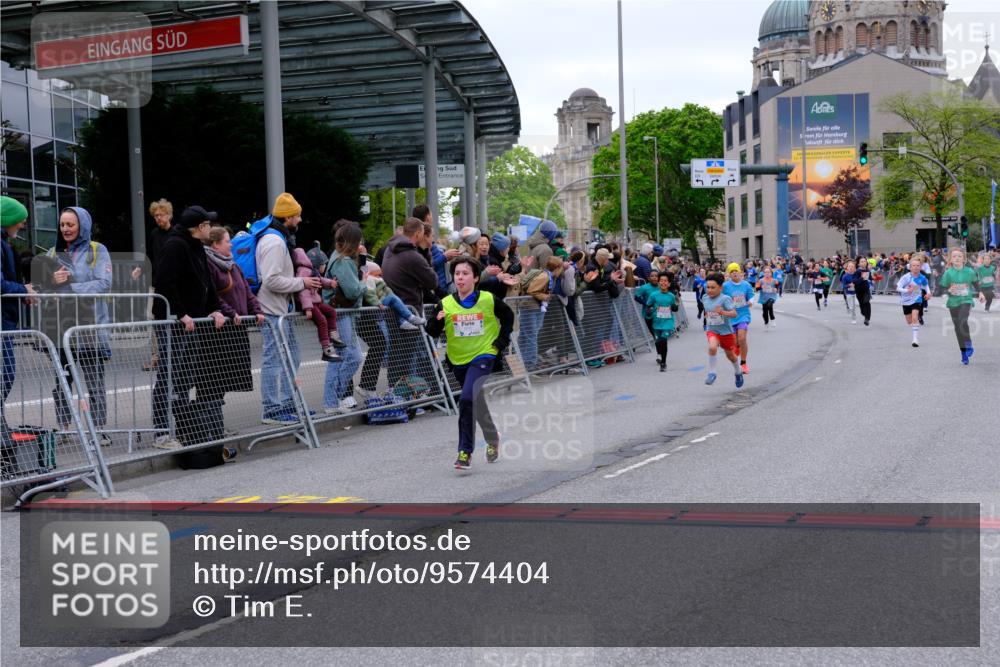 25.04.2026 - Das Zehntel Tim E. http://msf.ph/oto/9574404 25.04.2026 10:50:26 Ziel 5110, 5287, 5298, 5422, 5457, 5458, 5736, 5743, 5811, 5869, 5885, 6099, 6496, 6717, 6733, 6919, 7104, 7198, 7199, 7201, 7546, 7725, 7928 meine-sportfotos.de