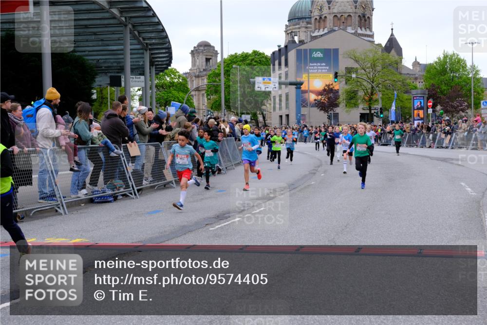 25.04.2026 - Das Zehntel Tim E. http://msf.ph/oto/9574405 25.04.2026 10:50:27 Ziel 5110, 5287, 5298, 5422, 5457, 5458, 5736, 5743, 5811, 5869, 5885, 6099, 6496, 6717, 6733, 6919, 7104, 7198, 7199, 7201, 7391, 7546, 7725, 7928, 7955 meine-sportfotos.de