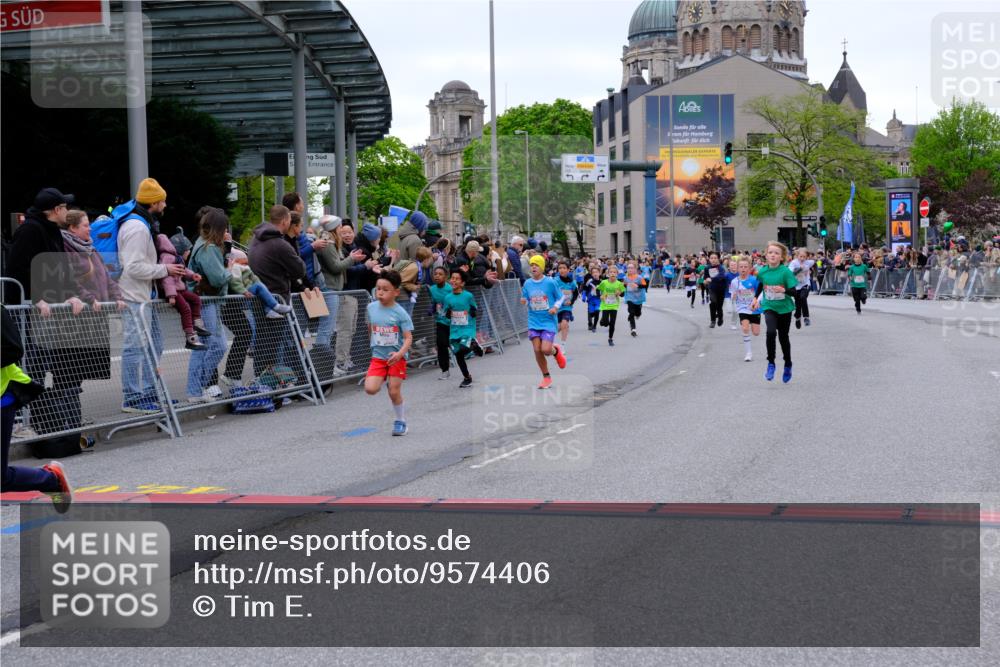 25.04.2026 - Das Zehntel Tim E. http://msf.ph/oto/9574406 25.04.2026 10:50:27 Ziel 5110, 5287, 5298, 5422, 5457, 5458, 5736, 5743, 5811, 5869, 5885, 6099, 6496, 6717, 6733, 6919, 7104, 7198, 7199, 7201, 7391, 7546, 7725, 7928, 7955 meine-sportfotos.de