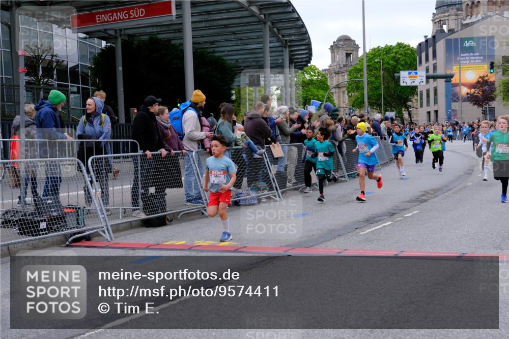 25.04.2026 - Das Zehntel Tim E. http://msf.ph/oto/9574411 25.04.2026 10:50:28 Ziel 5110, 5287, 5298, 5422, 5457, 5458, 5736, 5743, 5811, 5869, 5885, 6099, 6496, 6717, 6919, 7104, 7198, 7199, 7201, 7391, 7546, 7725, 7928, 7955, 7968 meine-sportfotos.de