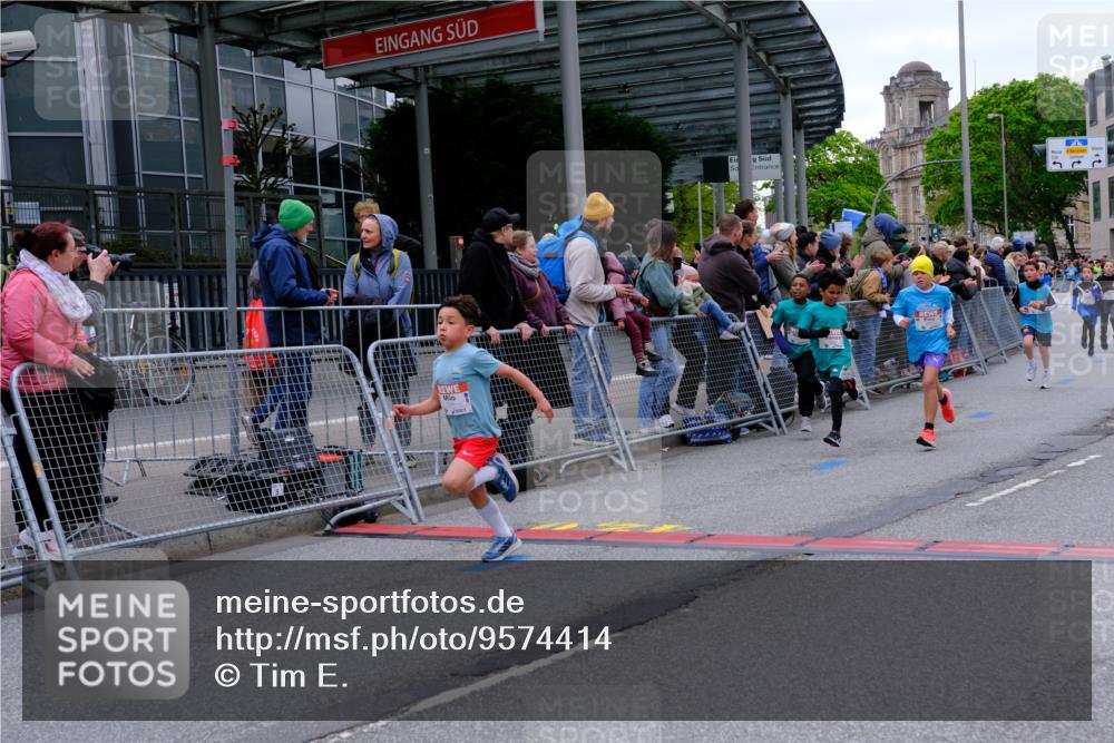 25.04.2026 - Das Zehntel Tim E. http://msf.ph/oto/9574414 25.04.2026 10:50:28 Ziel 5110, 5287, 5298, 5422, 5457, 5458, 5736, 5743, 5811, 5869, 5885, 6099, 6496, 6717, 6919, 7104, 7198, 7199, 7201, 7391, 7546, 7725, 7928, 7955, 7968 meine-sportfotos.de