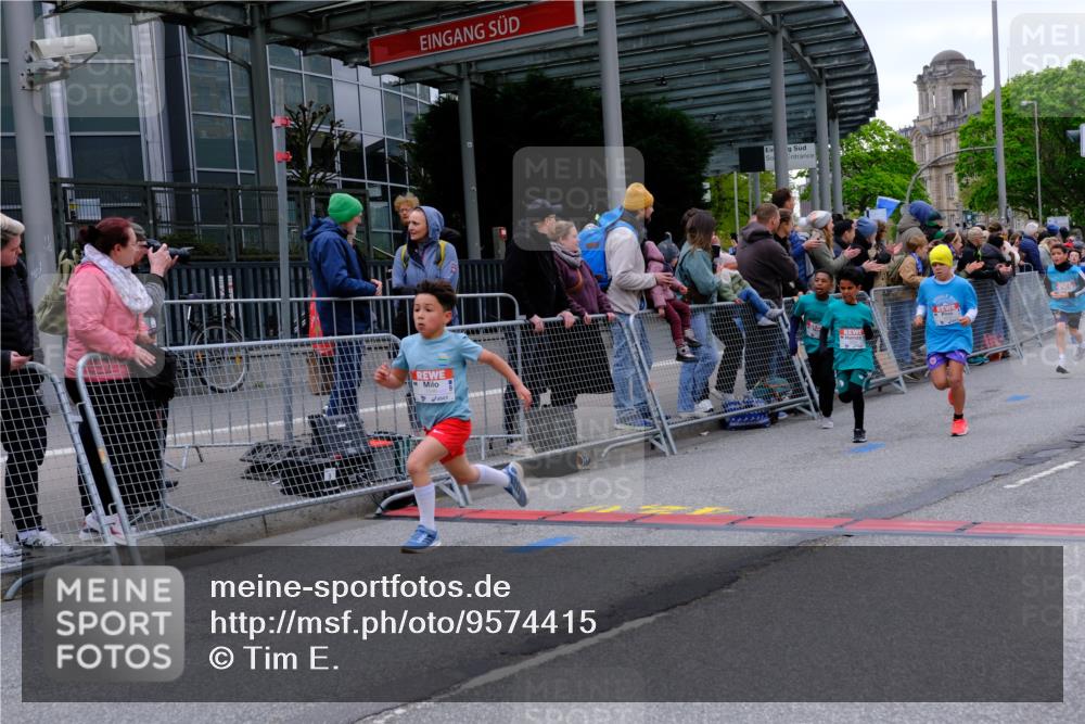 25.04.2026 - Das Zehntel Tim E. http://msf.ph/oto/9574415 25.04.2026 10:50:28 Ziel 5110, 5287, 5298, 5422, 5457, 5458, 5736, 5743, 5811, 5869, 5885, 6099, 6496, 6717, 6919, 7104, 7198, 7199, 7201, 7391, 7546, 7725, 7928, 7955, 7968 meine-sportfotos.de