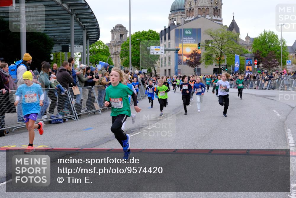 25.04.2026 - Das Zehntel Tim E. http://msf.ph/oto/9574420 25.04.2026 10:50:29 Ziel 5110, 5422, 5457, 5458, 5736, 5743, 5811, 5869, 5885, 6099, 6496, 6717, 6919, 7104, 7198, 7199, 7201, 7391, 7546, 7725, 7928, 7955, 7968 meine-sportfotos.de