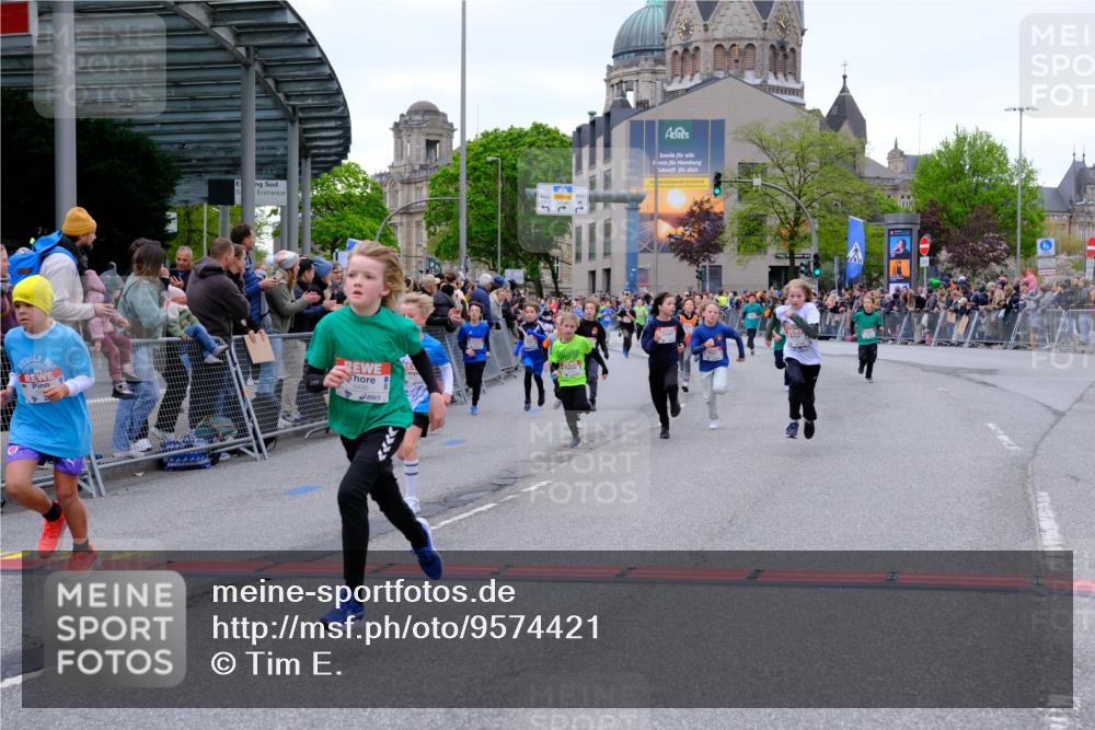 25.04.2026 - Das Zehntel Tim E. http://msf.ph/oto/9574421 25.04.2026 10:50:29 Ziel 5110, 5422, 5457, 5458, 5736, 5743, 5811, 5869, 5885, 6099, 6496, 6717, 6919, 7104, 7198, 7199, 7201, 7391, 7546, 7725, 7928, 7955, 7968 meine-sportfotos.de
