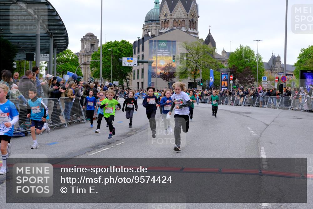 25.04.2026 - Das Zehntel Tim E. http://msf.ph/oto/9574424 25.04.2026 10:50:30 Ziel 5422, 5457, 5458, 5580, 5743, 5811, 5869, 5885, 6099, 6496, 6717, 6919, 7104, 7198, 7199, 7201, 7391, 7546, 7725, 7955, 7968 meine-sportfotos.de
