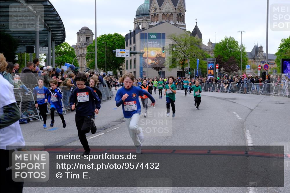 25.04.2026 - Das Zehntel Tim E. http://msf.ph/oto/9574432 25.04.2026 10:50:31 Ziel 5422, 5457, 5458, 5580, 5743, 5811, 5869, 5885, 5924, 6099, 6496, 6508, 6717, 6919, 6993, 7104, 7198, 7199, 7201, 7391, 7546, 7725, 7955, 7968 meine-sportfotos.de