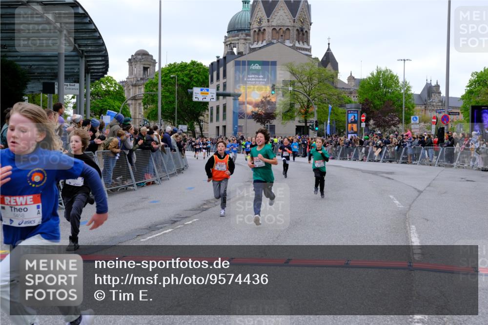 25.04.2026 - Das Zehntel Tim E. http://msf.ph/oto/9574436 25.04.2026 10:50:32 Ziel 5422, 5457, 5458, 5580, 5743, 5811, 5869, 5885, 5924, 6039, 6099, 6496, 6508, 6919, 6993, 7104, 7198, 7199, 7201, 7391, 7546, 7725, 7955, 7968 meine-sportfotos.de