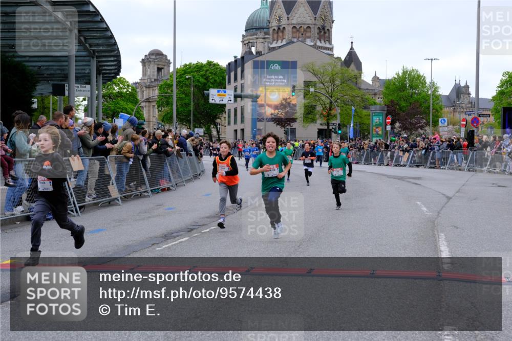 25.04.2026 - Das Zehntel Tim E. http://msf.ph/oto/9574438 25.04.2026 10:50:32 Ziel 5422, 5457, 5458, 5580, 5743, 5811, 5869, 5885, 5924, 6039, 6099, 6496, 6508, 6919, 6993, 7104, 7198, 7199, 7201, 7391, 7546, 7725, 7955, 7968 meine-sportfotos.de