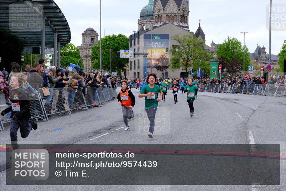 25.04.2026 - Das Zehntel Tim E. http://msf.ph/oto/9574439 25.04.2026 10:50:32 Ziel 5422, 5457, 5458, 5580, 5743, 5811, 5869, 5885, 5924, 6039, 6099, 6496, 6508, 6919, 6993, 7104, 7198, 7199, 7201, 7391, 7546, 7725, 7955, 7968 meine-sportfotos.de