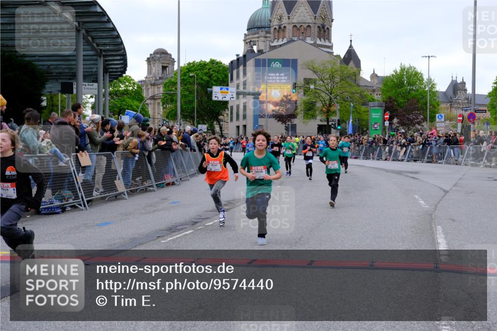 25.04.2026 - Das Zehntel Tim E. http://msf.ph/oto/9574440 25.04.2026 10:50:32 Ziel 5422, 5457, 5458, 5580, 5743, 5811, 5869, 5885, 5924, 6039, 6099, 6496, 6508, 6919, 6993, 7104, 7198, 7199, 7201, 7391, 7546, 7725, 7955, 7968 meine-sportfotos.de