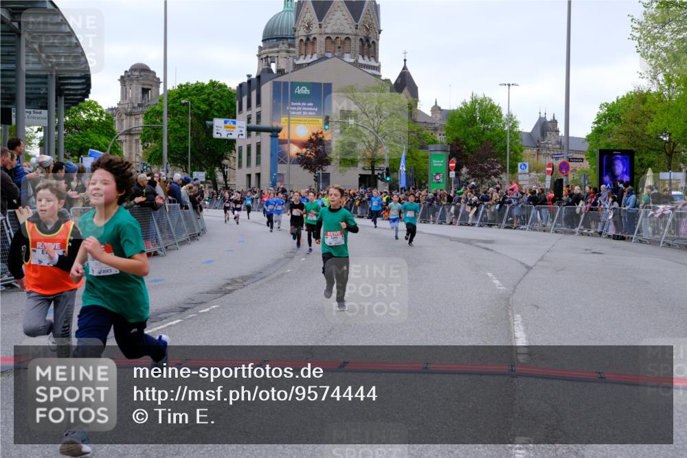 25.04.2026 - Das Zehntel Tim E. http://msf.ph/oto/9574444 25.04.2026 10:50:33 Ziel 5422, 5457, 5458, 5580, 5743, 5811, 5869, 5885, 5924, 6039, 6099, 6496, 6508, 6919, 6993, 7104, 7198, 7199, 7201, 7391, 7546, 7725, 7955, 7968 meine-sportfotos.de