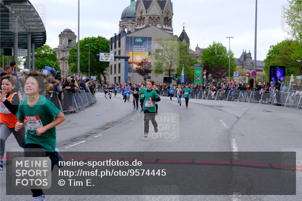 25.04.2026 - Das Zehntel Tim E. http://msf.ph/oto/9574445 25.04.2026 10:50:33 Ziel 5422, 5457, 5458, 5580, 5743, 5811, 5869, 5885, 5924, 6039, 6099, 6496, 6508, 6919, 6993, 7104, 7198, 7199, 7201, 7391, 7546, 7725, 7955, 7968 meine-sportfotos.de