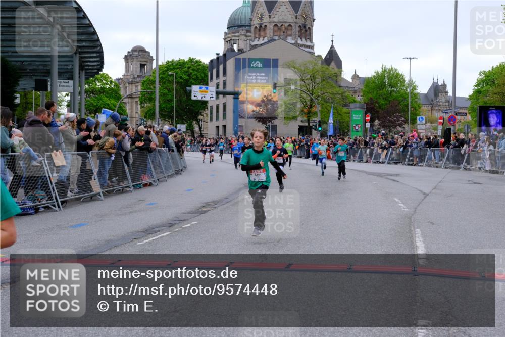 25.04.2026 - Das Zehntel Tim E. http://msf.ph/oto/9574448 25.04.2026 10:50:33 Ziel 5422, 5457, 5458, 5580, 5743, 5811, 5869, 5885, 5924, 6039, 6099, 6496, 6508, 6919, 6993, 7104, 7198, 7199, 7201, 7391, 7546, 7725, 7955, 7968 meine-sportfotos.de
