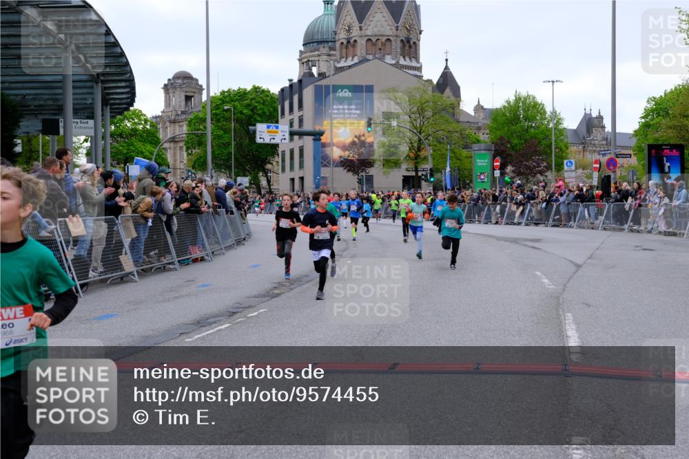 25.04.2026 - Das Zehntel Tim E. http://msf.ph/oto/9574455 25.04.2026 10:50:35 Ziel 5422, 5457, 5458, 5580, 5743, 5752, 5811, 5869, 5885, 5924, 6039, 6336, 6343, 6353, 6496, 6508, 6919, 6993, 7104, 7198, 7199, 7201, 7337, 7391, 7725, 7955, 7968 meine-sportfotos.de