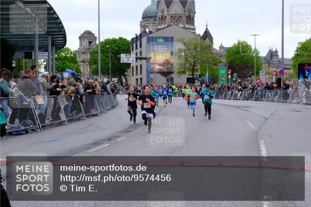 25.04.2026 - Das Zehntel Tim E. http://msf.ph/oto/9574456 25.04.2026 10:50:35 Ziel 5422, 5457, 5458, 5580, 5743, 5752, 5811, 5869, 5885, 5924, 6039, 6336, 6343, 6353, 6496, 6508, 6919, 6993, 7104, 7198, 7199, 7201, 7337, 7391, 7725, 7955, 7968 meine-sportfotos.de