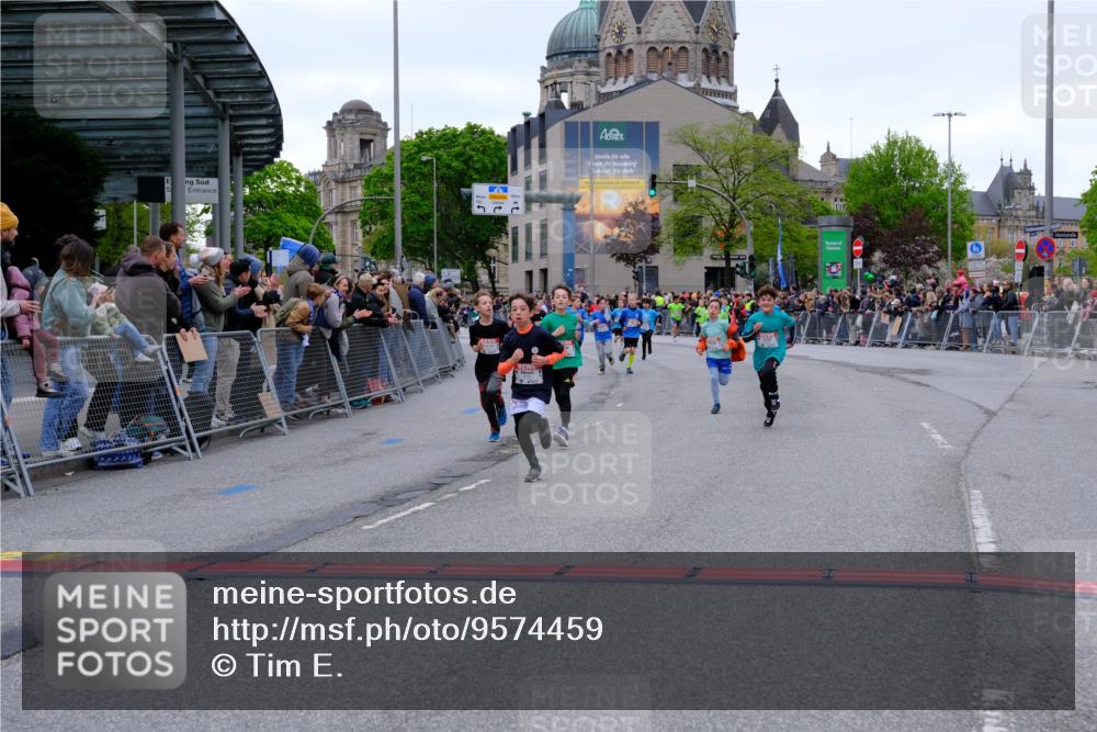 25.04.2026 - Das Zehntel Tim E. http://msf.ph/oto/9574459 25.04.2026 10:50:35 Ziel 5422, 5457, 5458, 5580, 5743, 5752, 5811, 5869, 5885, 5924, 6039, 6336, 6343, 6353, 6496, 6508, 6919, 6993, 7104, 7198, 7199, 7201, 7337, 7391, 7725, 7955, 7968 meine-sportfotos.de