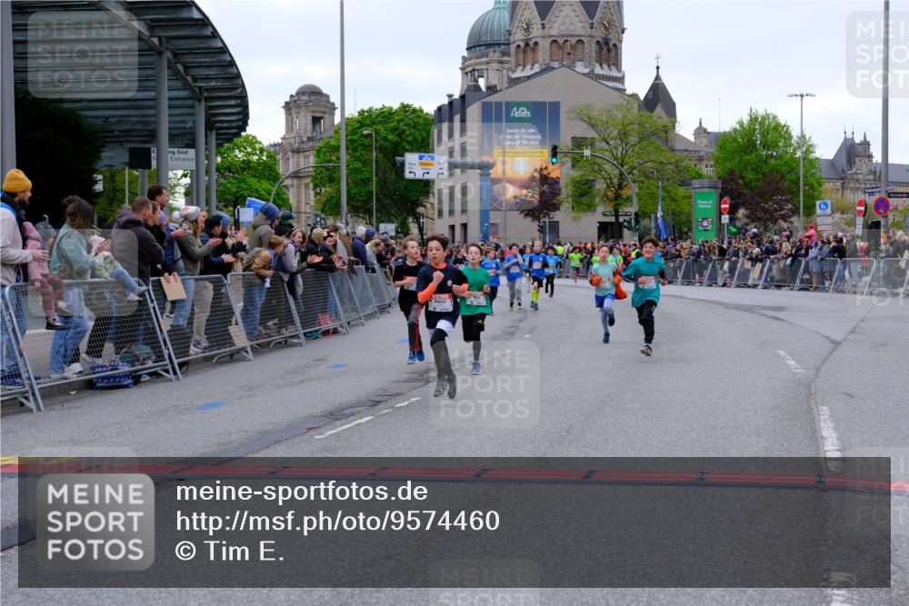 25.04.2026 - Das Zehntel Tim E. http://msf.ph/oto/9574460 25.04.2026 10:50:35 Ziel 5422, 5457, 5458, 5580, 5743, 5752, 5811, 5869, 5885, 5924, 6039, 6336, 6343, 6353, 6496, 6508, 6919, 6993, 7104, 7198, 7199, 7201, 7337, 7391, 7725, 7955, 7968 meine-sportfotos.de
