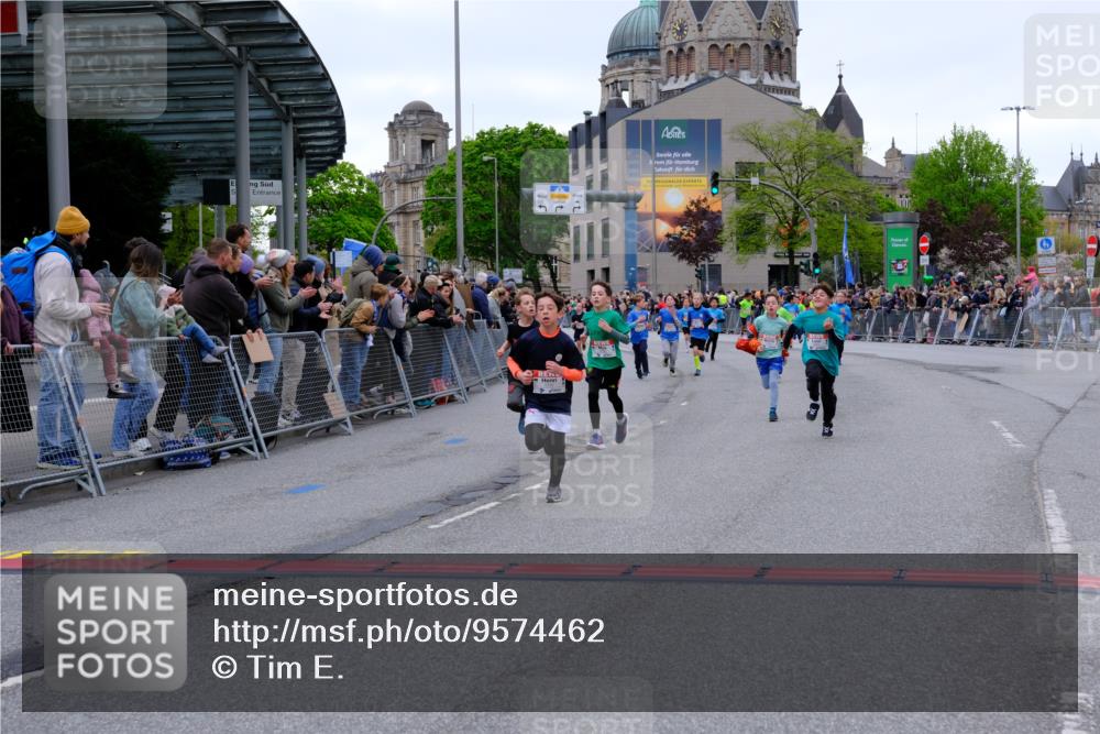 25.04.2026 - Das Zehntel Tim E. http://msf.ph/oto/9574462 25.04.2026 10:50:36 Ziel 5422, 5457, 5458, 5580, 5743, 5752, 5811, 5924, 6039, 6336, 6343, 6353, 6508, 6993, 7104, 7198, 7199, 7201, 7337, 7391, 7725, 7955, 7968 meine-sportfotos.de