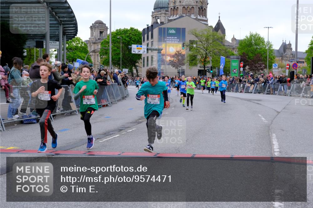 25.04.2026 - Das Zehntel Tim E. http://msf.ph/oto/9574471 25.04.2026 10:50:37 Ziel 5422, 5457, 5458, 5566, 5580, 5743, 5752, 5924, 6039, 6336, 6343, 6353, 6508, 6907, 6910, 6993, 7104, 7198, 7199, 7201, 7337, 7391, 7955, 7968 meine-sportfotos.de