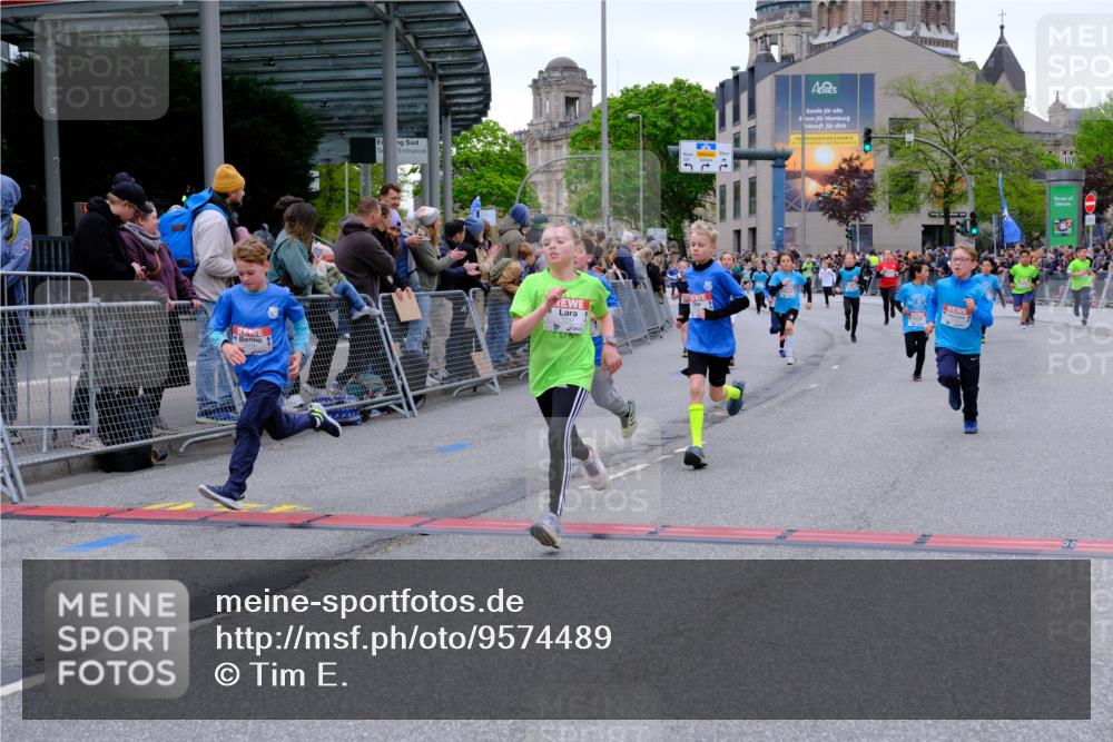 25.04.2026 - Das Zehntel Tim E. http://msf.ph/oto/9574489 25.04.2026 10:50:40 Ziel 5273, 5276, 5281, 5481, 5566, 5572, 5580, 5752, 5834, 5924, 6039, 6151, 6336, 6343, 6353, 6508, 6890, 6907, 6910, 6993, 7337, 7968 meine-sportfotos.de