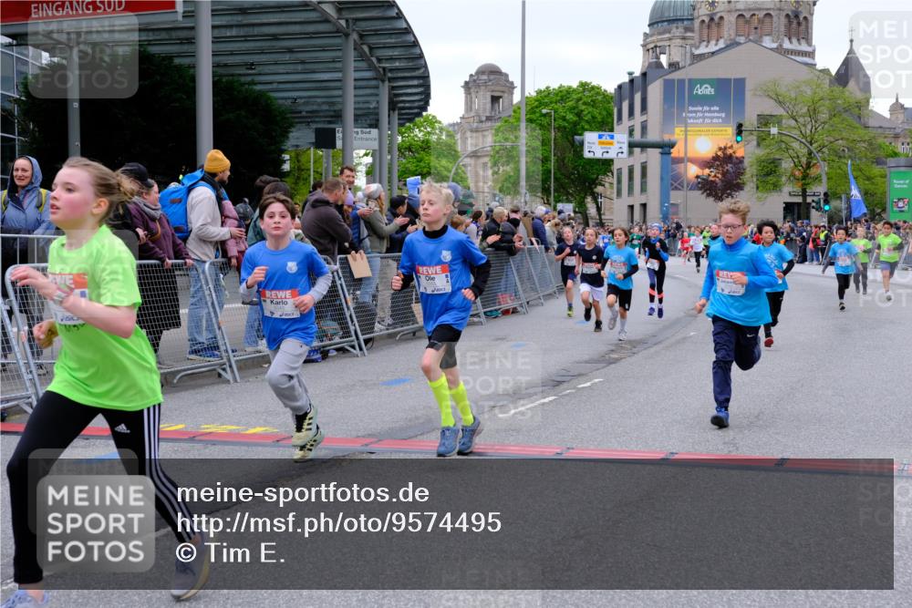 25.04.2026 - Das Zehntel Tim E. http://msf.ph/oto/9574495 25.04.2026 10:50:41 Ziel 5273, 5276, 5281, 5481, 5566, 5572, 5580, 5752, 5834, 5924, 6039, 6151, 6336, 6343, 6353, 6508, 6890, 6907, 6910, 6993, 7337 meine-sportfotos.de