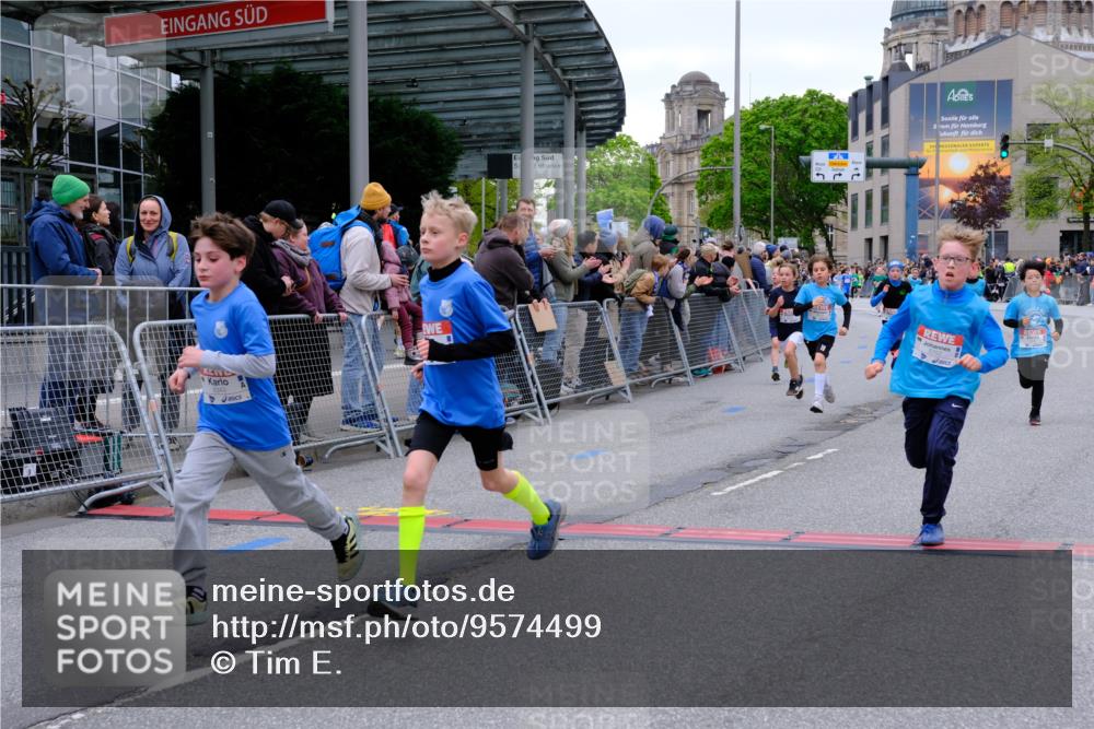 25.04.2026 - Das Zehntel Tim E. http://msf.ph/oto/9574499 25.04.2026 10:50:41 Ziel 5273, 5276, 5281, 5481, 5566, 5572, 5580, 5752, 5834, 5924, 6039, 6151, 6336, 6343, 6353, 6508, 6890, 6907, 6910, 6993, 7337 meine-sportfotos.de