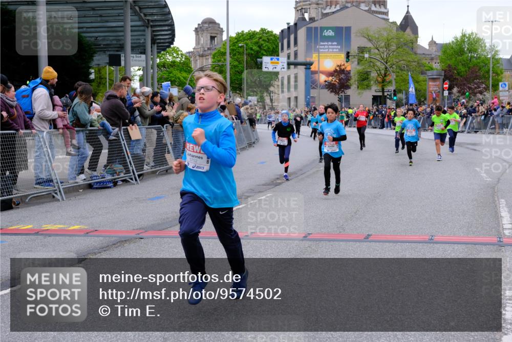 25.04.2026 - Das Zehntel Tim E. http://msf.ph/oto/9574502 25.04.2026 10:50:42 Ziel 5273, 5276, 5281, 5481, 5566, 5572, 5580, 5728, 5752, 5834, 5924, 6039, 6151, 6336, 6343, 6353, 6508, 6890, 6907, 6910, 6993, 7337 meine-sportfotos.de