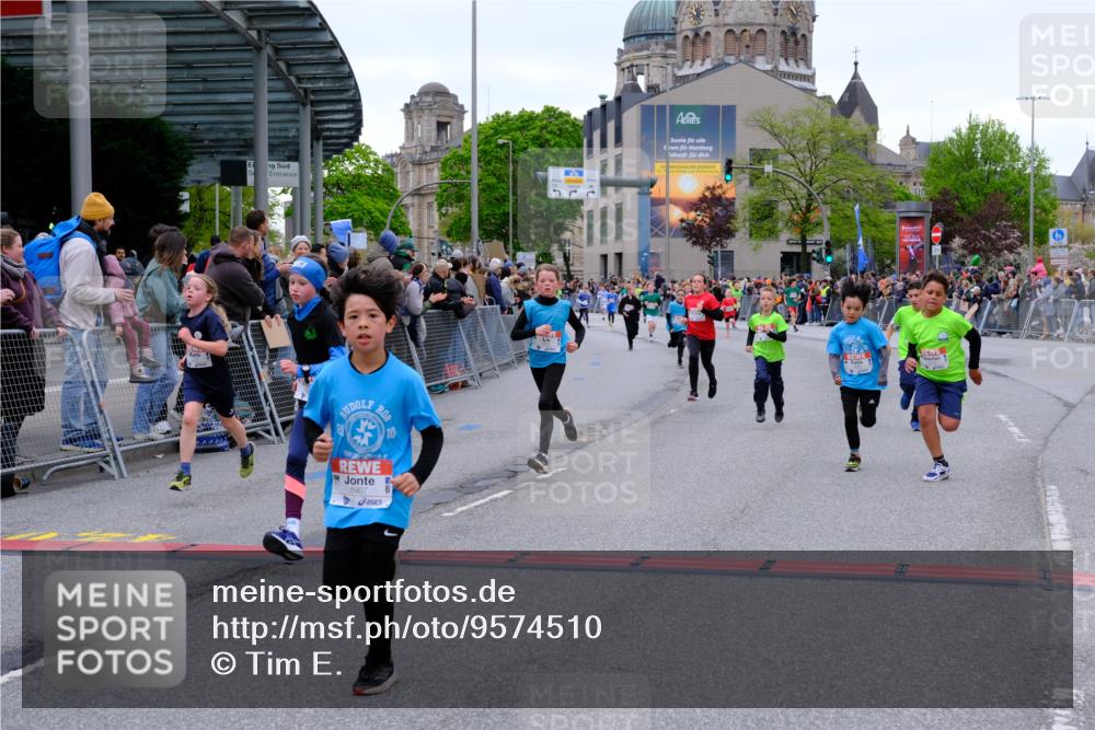 25.04.2026 - Das Zehntel Tim E. http://msf.ph/oto/9574510 25.04.2026 10:50:44 Ziel 5273, 5276, 5281, 5481, 5566, 5572, 5728, 5752, 5834, 6039, 6151, 6336, 6343, 6353, 6890, 6907, 6910, 7337 meine-sportfotos.de