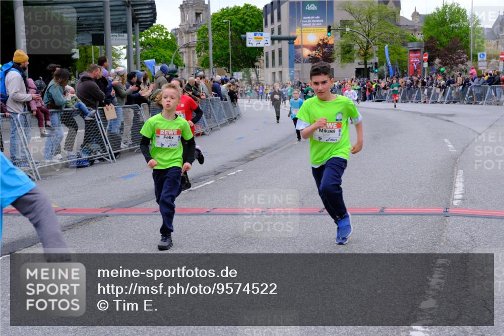 25.04.2026 - Das Zehntel Tim E. http://msf.ph/oto/9574522 25.04.2026 10:50:46 Ziel 5273, 5276, 5281, 5481, 5566, 5572, 5728, 5752, 5834, 6151, 6336, 6343, 6353, 6890, 6907, 6910, 6966, 6967, 7337 meine-sportfotos.de