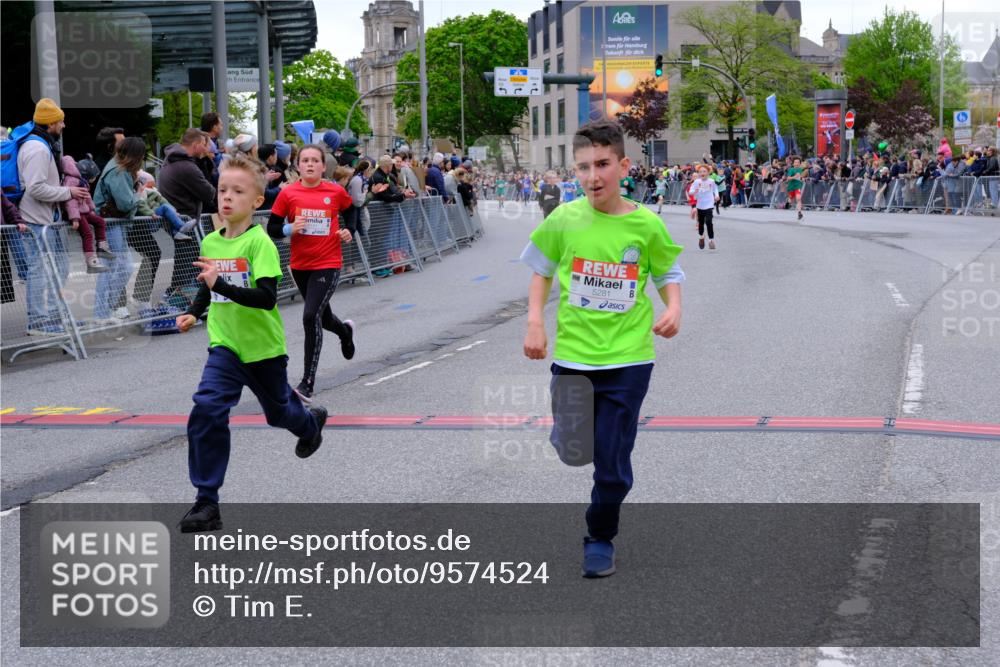 25.04.2026 - Das Zehntel Tim E. http://msf.ph/oto/9574524 25.04.2026 10:50:46 Ziel 5273, 5276, 5281, 5481, 5566, 5572, 5728, 5752, 5834, 6151, 6336, 6343, 6353, 6890, 6907, 6910, 6966, 6967, 7337 meine-sportfotos.de