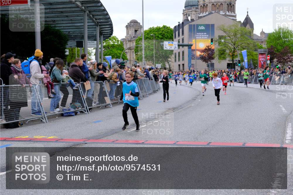 25.04.2026 - Das Zehntel Tim E. http://msf.ph/oto/9574531 25.04.2026 10:50:48 Ziel 5273, 5276, 5281, 5481, 5566, 5572, 5728, 5834, 6040, 6052, 6117, 6151, 6890, 6907, 6910, 6966, 6967, 7935, 7953 meine-sportfotos.de