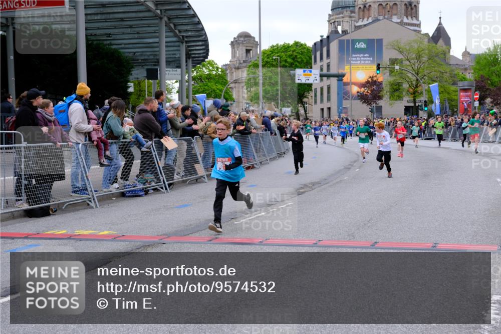 25.04.2026 - Das Zehntel Tim E. http://msf.ph/oto/9574532 25.04.2026 10:50:48 Ziel 5273, 5276, 5281, 5481, 5566, 5572, 5728, 5834, 6040, 6052, 6117, 6151, 6890, 6907, 6910, 6966, 6967, 7935, 7953 meine-sportfotos.de
