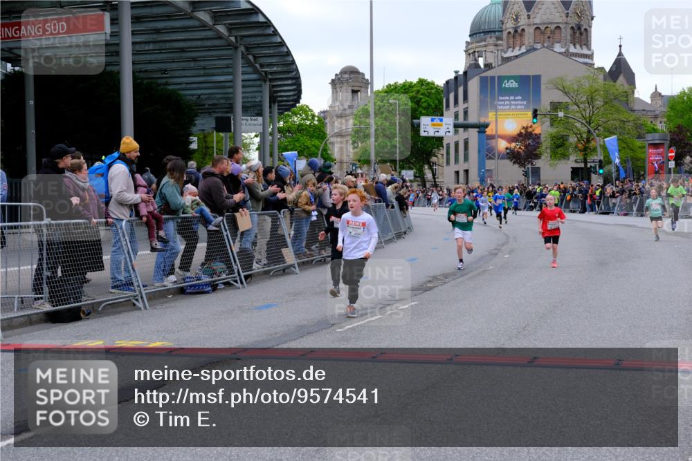 25.04.2026 - Das Zehntel Tim E. http://msf.ph/oto/9574541 25.04.2026 10:50:50 Ziel 5273, 5276, 5281, 5414, 5435, 5481, 5572, 5728, 5834, 6040, 6052, 6117, 6151, 6890, 6966, 6967, 7325, 7935, 7953 meine-sportfotos.de