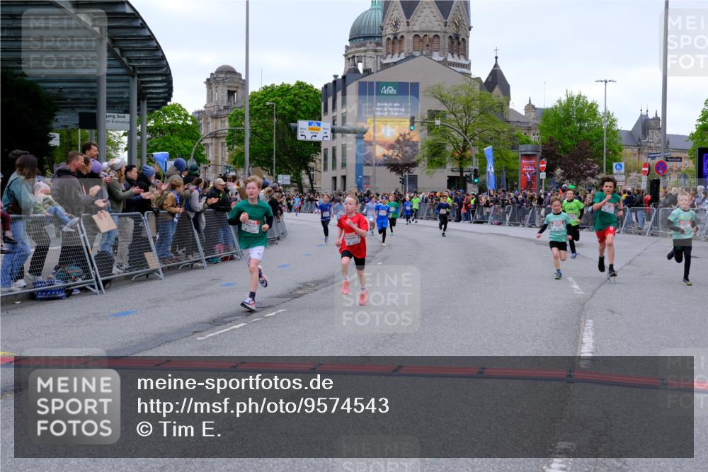 25.04.2026 - Das Zehntel Tim E. http://msf.ph/oto/9574543 25.04.2026 10:50:52 Ziel 5273, 5414, 5435, 5728, 6040, 6052, 6117, 6151, 6531, 6966, 6967, 7145, 7325, 7935, 7953 meine-sportfotos.de