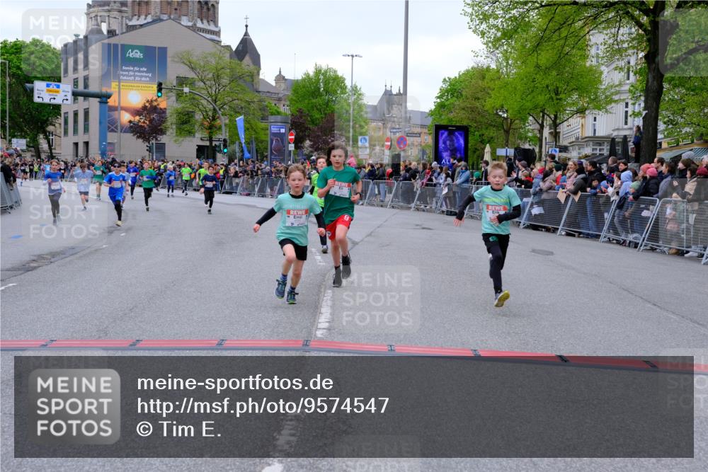 25.04.2026 - Das Zehntel Tim E. http://msf.ph/oto/9574547 25.04.2026 10:50:53 Ziel 5414, 5435, 5728, 6040, 6052, 6117, 6208, 6425, 6531, 6966, 6967, 7145, 7325, 7935, 7953 meine-sportfotos.de